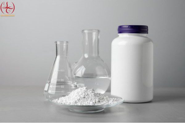 CaCO3 có dạng bột màu trắng